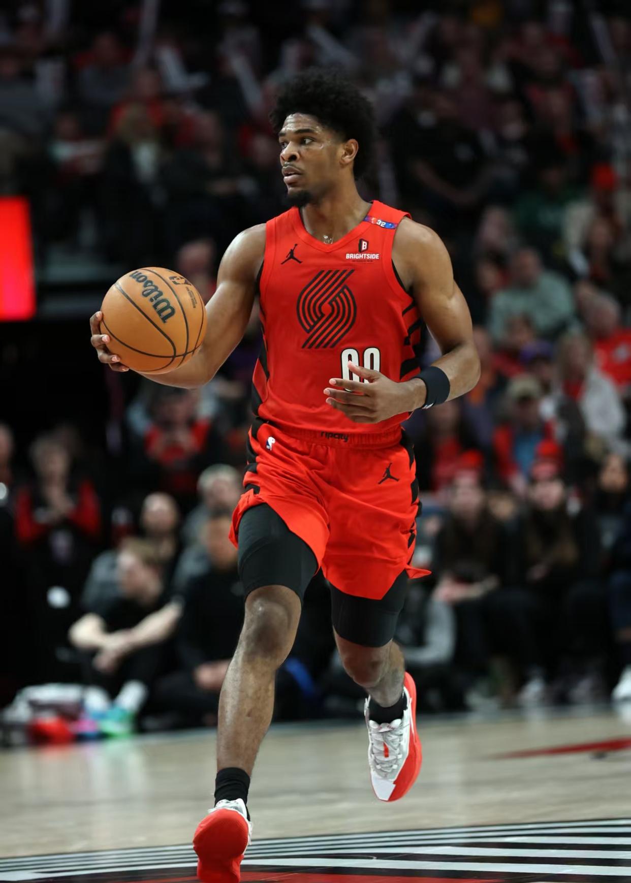 乐鱼-热火主场惨败开拓者，亟需调整心态保持领先