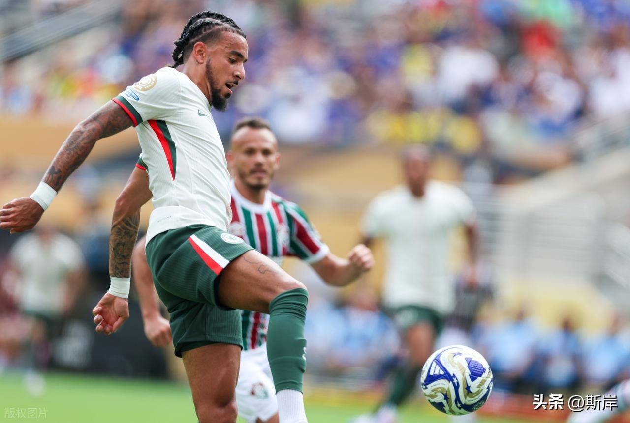 切尔西后卫铁桶防守，守住球门的简单介绍