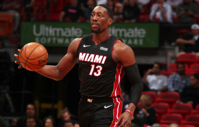 爵士大胜猛龙，保持不败