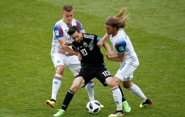 瑞士队逆袭击败冰岛队，晋级下一轮比赛